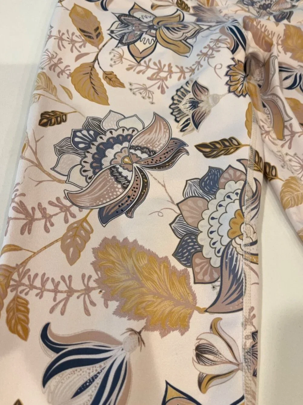 Floral Print High-Waisted Womens Leggings M Made In USA Polyester & Spandex Blen - Picture 2 of 10
